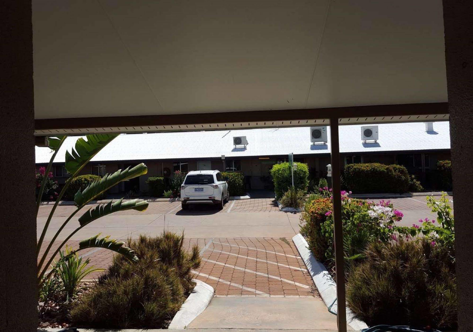 Beagle Hotel Katherine Exterior foto